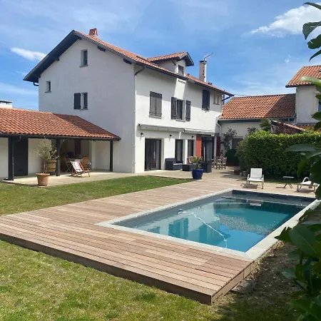 Hiru Alabak - Maison A Biarritz, Piscine, Jardin, 8 Personnes Villa